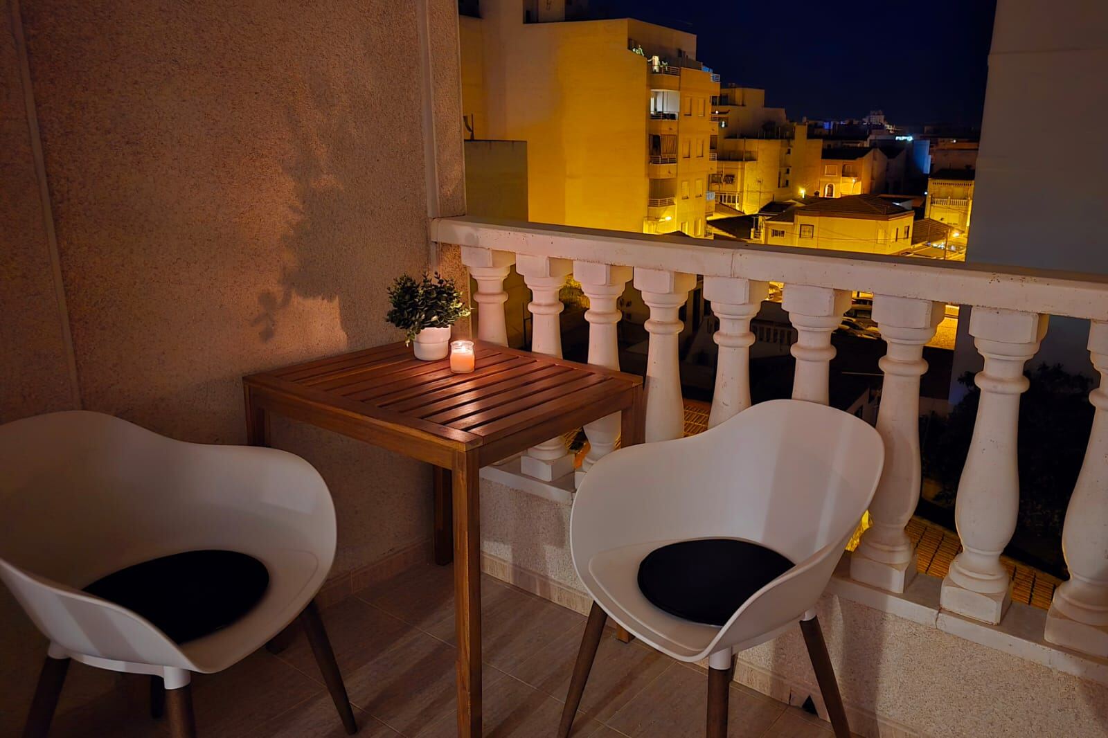 Balkon in de avond